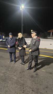 Slavnostna čezmejna zdravica na mejnem prehodu Fernetiči; Vir: Občina Sežana